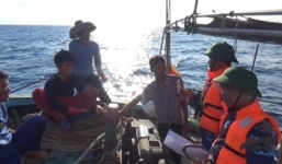 Phóng thích 5 tàu Trung Quốc xâm phạm vùng biển Quảng Bình