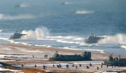 Hàn Quốc tố Triều Tiên đưa tàu đổ bộ, đặc nhiệm tới sát biên giới