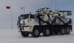 Video: Nga công bố cảnh duyệt binh hoành tráng ở Bắc Cực