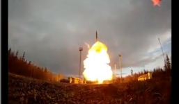 Tiết lộ cảnh Nga bắn thử tên lửa xuyên lục địa RS-12M Topol