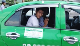 Phóng viên kể chuyện cùng CSGT truy đuổi xe điên gần 10km