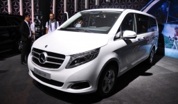 Mercedes V-class: Mẫu xe đa dụng hạng sang giá gần 2,5 tỷ