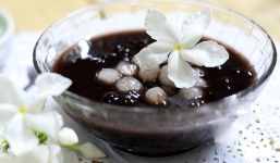 Cách nấu chè đỗ đen thơm ngon nhanh nhừ bằng nồi cơm điện