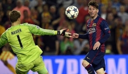 Video: Messi nhận giải bàn thắng đẹp của năm