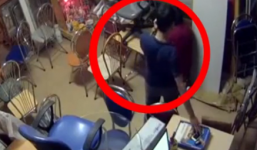 Video: Giả vờ nghe điện thoại, trộm iPhone ngay trước mặt khổ chủ