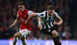 Newcastle vs Arsenal: 'Pháo thủ quyết bắn hạ Chích chòe', 18h45 ngày 29/5