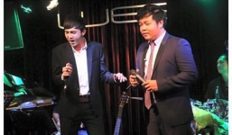 'Đan Nguyên đường phố' lần đầu song ca cùng Quang Lê