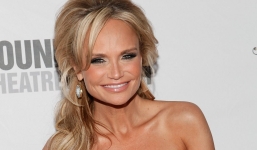 Các tỷ phú tiêu tháng lương đầu tiên như thế nào?