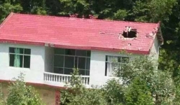 Trung Quốc: Mảnh vỡ tên lửa xuyên thủng mái nhà dân