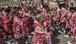 65 thiếu nữ chết thảm trên đường đi thi tuyển làm vợ vua