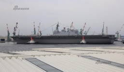 Video: Nhật Bản hạ thủy tàu sân bay lớn nhất