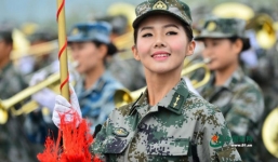 Ngắm dàn quân nhạc nữ đẹp như mộng của TQ tham gia diễu binh 3/9