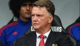 M.U thua Swansea vì Van Gaal 'hết phép'