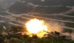 Video: Cuộc tập trận bắn đạn thật Mỹ - Hàn