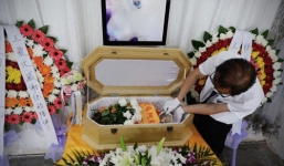 Giới nhà giàu TQ chi 30 triệu đồng làm đám tang cho thú cưng 