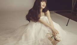 Facebook sao Việt: Nhã Phương 'Đối với công việc, tôi không có ngày cuối tuần'