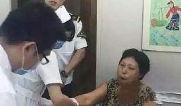 Người phụ nữ bị lệch hàm vì… cười quá nhiều