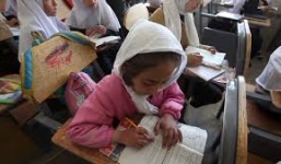 300 nữ sinh Afghanistan nhập viện vì hít phải khí lạ tại trường