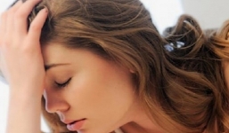 Điếng người trước lời đề nghị lập 'phòng nhì' của chồng