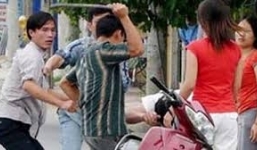 Đang ngủ trưa, bị 3 thanh niên xông vào đánh nhập viện