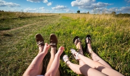 Kỹ năng sống: Hội chứng 'check-in'