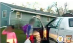 Video: Em bé 8 tuổi lái ô tô trốn cảnh sát hơn 30 km