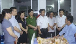 Điều tra vụ côn đồ phá ô tô, hành hung nhà báo