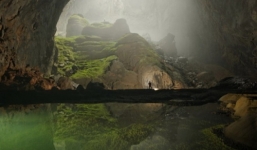 Tạm ngừng khai thác tour thám hiểm hang Sơn Đoòng