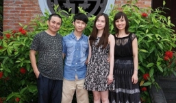 Con trai 17 tuổi như hot boy của danh hài Xuân Hinh