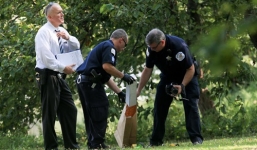 Phát hiện nhiều phần thi thể trẻ em tại một công viên Mỹ