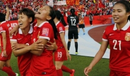 Video: Nữ cầu thủ Trung Quốc câu giờ thô thiển hơn cả cầu thủ nam