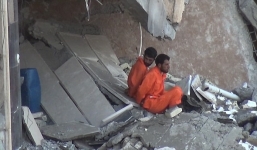 IS tung video hành quyết tàn bạo kiểu mới