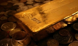 Kỹ sư Đức phát hiện nhiều xe tải chở 100 tấn vàng tại Nga