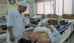 Sức khỏe cô gái bị xe Phương Trang hất bay xuống cầu ra sao?