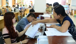 Bảo hiểm tăng cao hơn học phí: Nỗi khổ của giáo viên