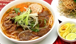 Cách nấu bún bò Huế thơm ngon đơn giản chuẩn vị Huế 