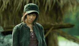 Clip: Trấn Thành 'đấu khẩu' với Hari Won bằng tiếng Hàn