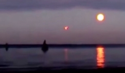 Phương Tây loan tin vật thể bí ẩn xuất hiện trên biển Baltic