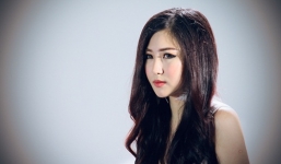 Hương Tràm gợi cảm bên hotboy lai Nga trong MV mới