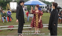 Clip: Trấn Thành, Thu Trang bị Việt Hương đánh không thương tiếc