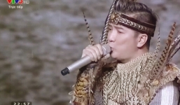 Chung kết Giọng hát Việt 2015: Mr. Đàm hóa 'Trọng Thủy' bên 'Mỵ Nương' Tố Ny