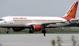 125 tiếp viên bị ngừng bay vì… thừa cân