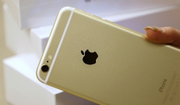 Apple dừng bán các phiên bản iPhone đời cũ màu Gold