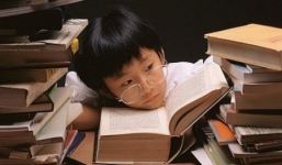 80 học sinh nhập viện vì sợ... học