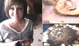 Cắn được 50 viên ngọc trai khi ăn hàu sống