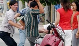 Người yêu cũ nợ tiền, nhờ người yêu mới đòi hộ