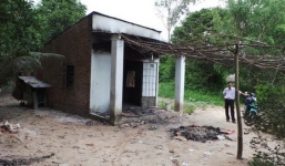 Vụ chồng đốt nhà chết cùng 3 con: Người vợ bị sốc nặng