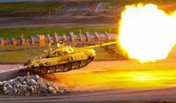 Xem xe tăng T-90 Nga vừa bay vừa nhả đạn trên không ngoạn mục