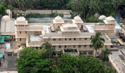 Biệt thự 120 triệu USD chỉ được dùng vào cuối tuần 