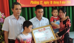 Trao bằng Tổ quốc ghi công cho liệt sỹ nhà giàn DK1